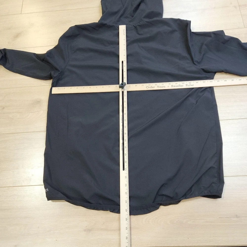 Vuori Outdoor Trainer Shell Jacket Mens 2XL Black Hooded Windbreaker Running